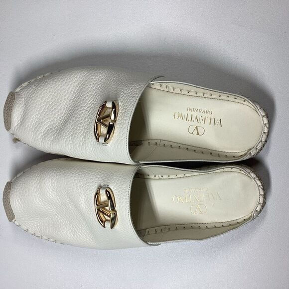 Valentino Garavani VLOGO 25 embellished textured-leather espadrille mules‎ - Picture 13 of 16